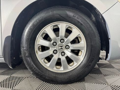 Used 2010 Honda Odyssey EX image 42