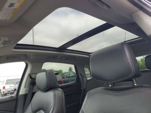 Used 2014 Cadillac SRX Performance FWD image 6