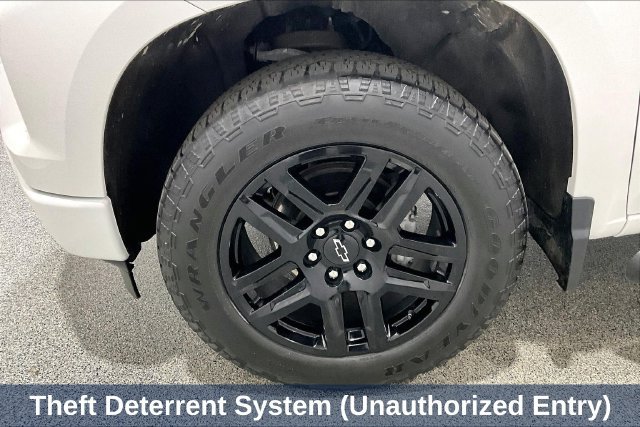 Used 2024 Chevrolet Silverado 1500 Custom w/ Rally Edition AWD/4WD image 45
