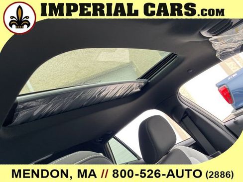 New 2026 Chevrolet Trax RS w/ Sunroof Package image 36