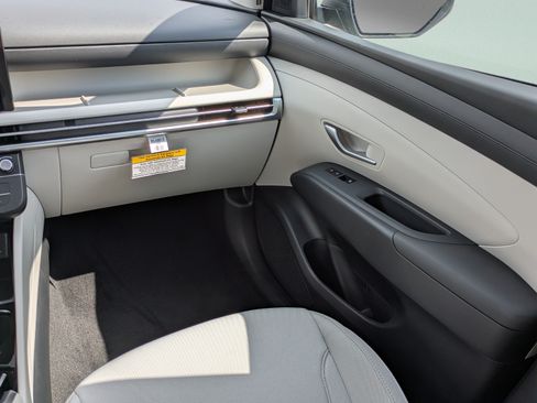 New 2026 Hyundai Tucson SE FWD image 19
