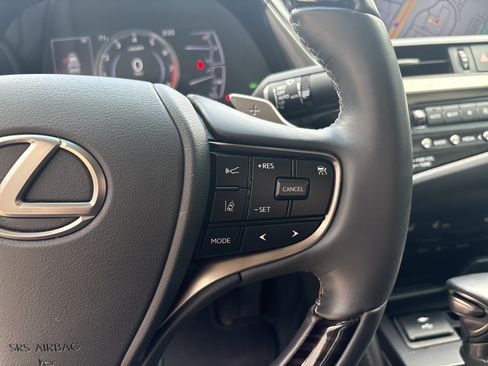 Used 2021 Lexus ES 250 w/ Premium Package AWD/4WD image 20