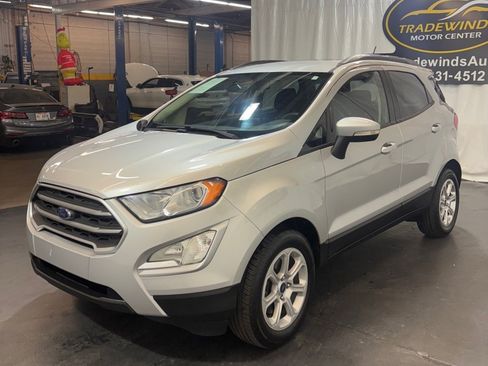 Used 2018 Ford EcoSport SE w/ SE Convenience Package image 3