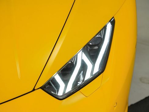 Used 2015 Lamborghini Huracan LP 610-4 AWD/4WD image 13