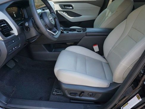 Certified 2024 Nissan Rogue SL image 33