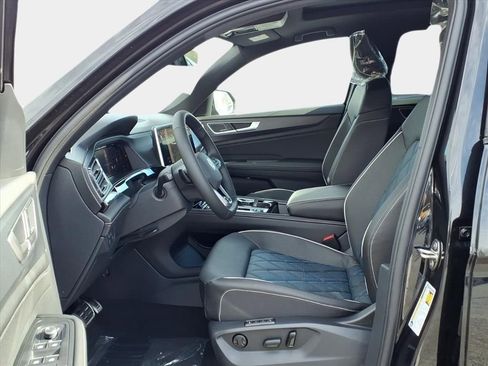 New 2026 Volkswagen Atlas Cross Sport SEL Premium R-Line image 9