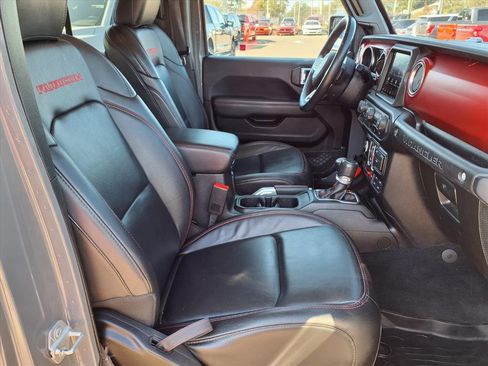 Used 2019 Jeep Wrangler Unlimited Rubicon w/ Dual Top Group image 13
