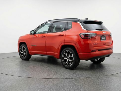 Used 2025 Jeep Compass Limited image 6