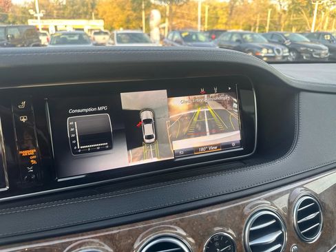 Used 2015 Mercedes-Benz S 550 4MATIC Sedan w/ Sport Package image 16