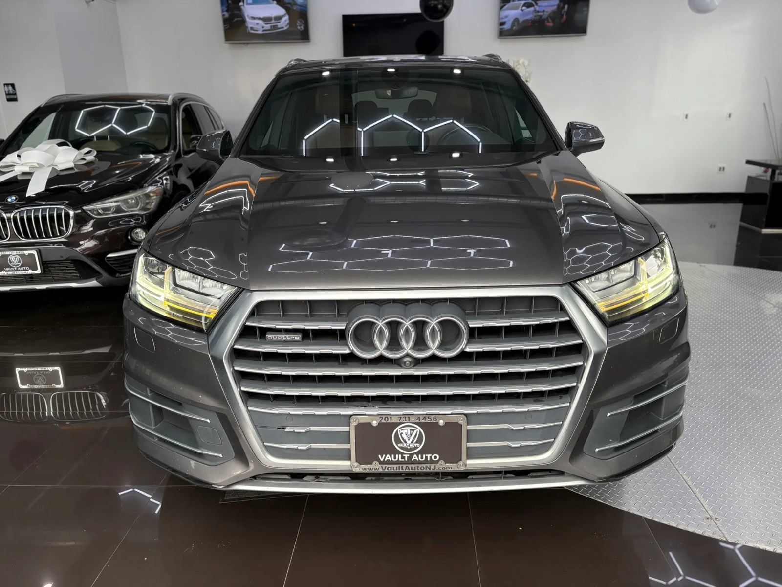 Used 2018 Audi Q7 2.0T Premium Plus w/ Premium Plus Package AWD/4WD image 2