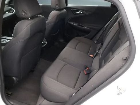 Used 2023 Chevrolet Malibu LT FWD image 15