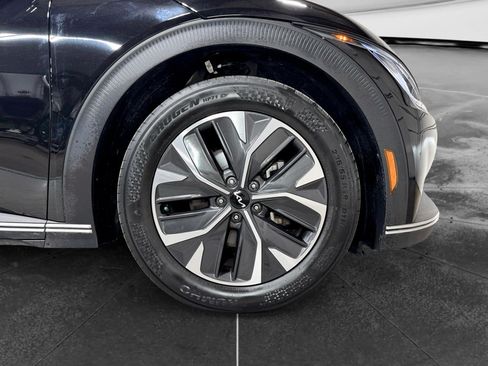 Used 2024 Kia EV6 Light AWD/4WD image 39