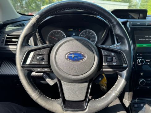 Used 2022 Subaru Ascent Onyx Edition image 9