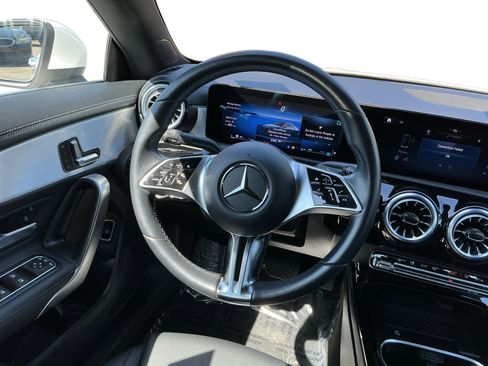 Used 2025 Mercedes-Benz CLA 250 4MATIC Coupe image 11