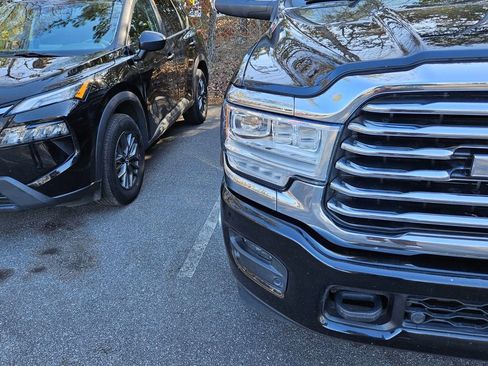 Used 2020 RAM 3500 Limited image 5