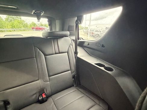 Used 2024 Chevrolet Tahoe RST w/ Luxury Package AWD/4WD image 17