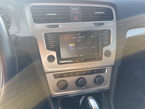 Used 2017 Volkswagen Golf Wolfsburg Edition FWD image 15