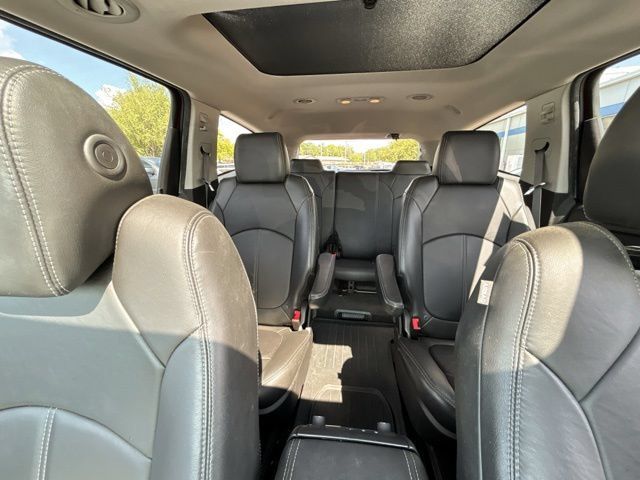 Used 2015 Chevrolet Traverse LT AWD/4WD image 39