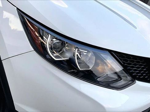 Certified 2019 Nissan Rogue Sport S image 27