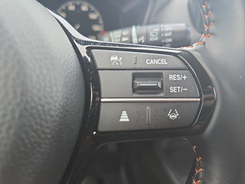 Certified 2025 Honda HR-V Sport image 17