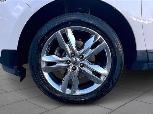 Used 2014 Ford Edge Limited w/ Driver Entry Package image 10