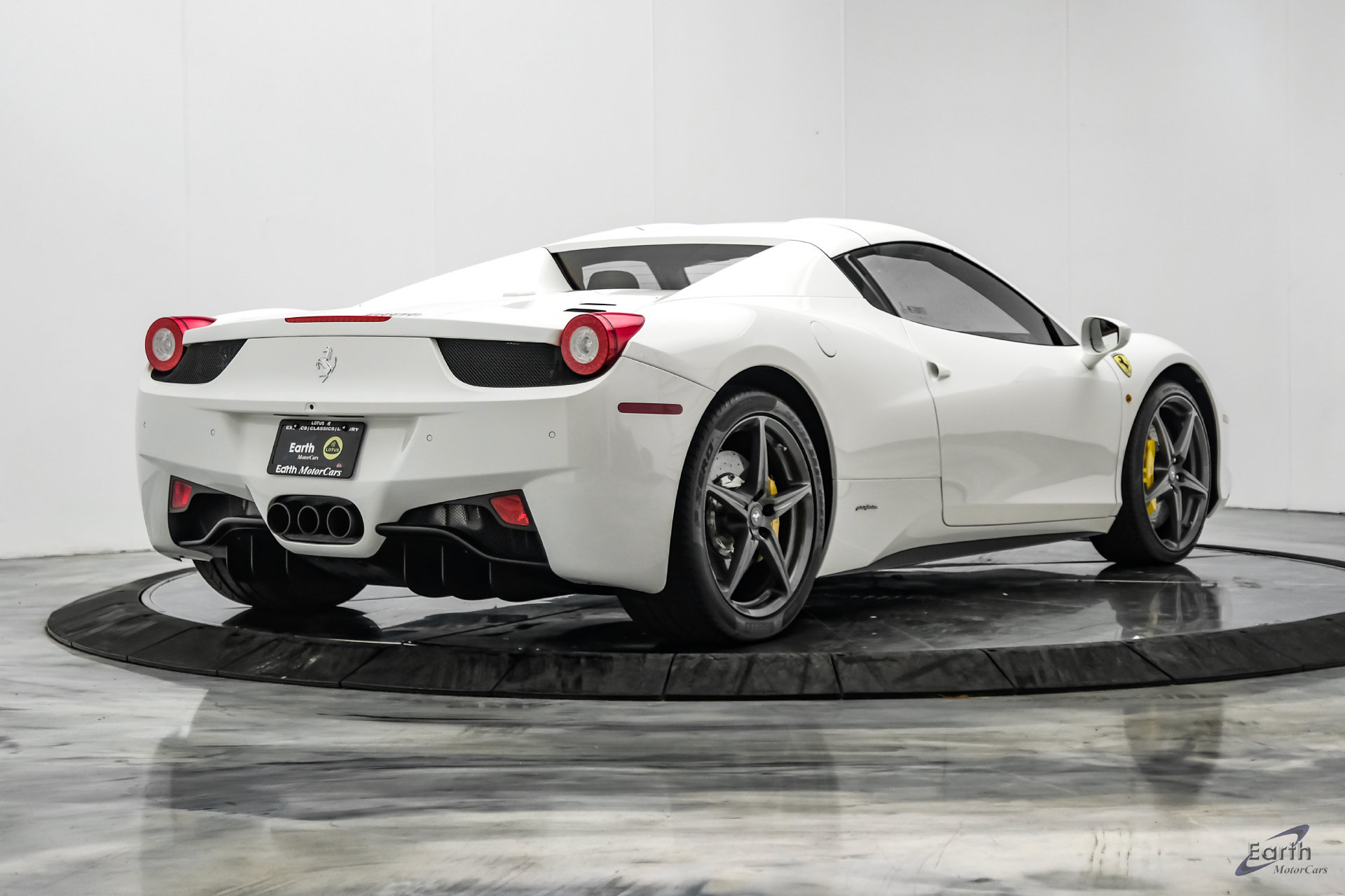 Used 2015 Ferrari 458 Spider RWD image 23