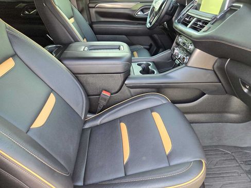 Certified 2023 GMC Yukon AT4 w/ LPO, Floor Liner Package AWD/4WD image 15