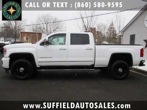 Used 2015 GMC Sierra 2500 Denali w/ Driver Alert Package image 1