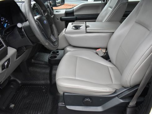 Used 2018 Ford F250 XL w/ Power Equipment Group image 25