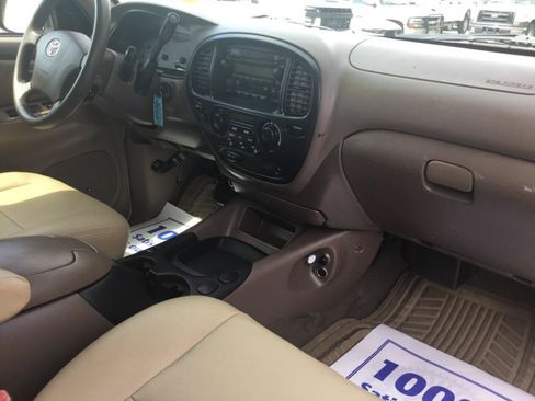 Used 2004 Toyota Sequoia SR5 RWD image 48
