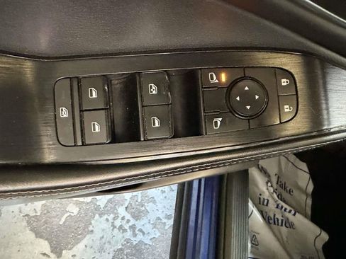 Used 2021 Nissan Rogue SV w/ Premium Package AWD/4WD image 5