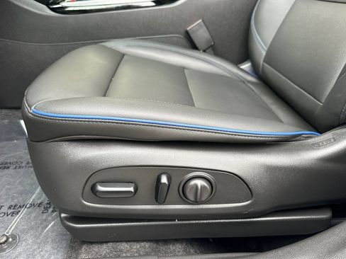 Certified 2024 Buick Envista Sport Touring w/ Convenience I Package FWD image 13