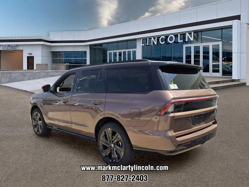 New 2027 Lincoln Navigator Black Label AWD/4WD image 3