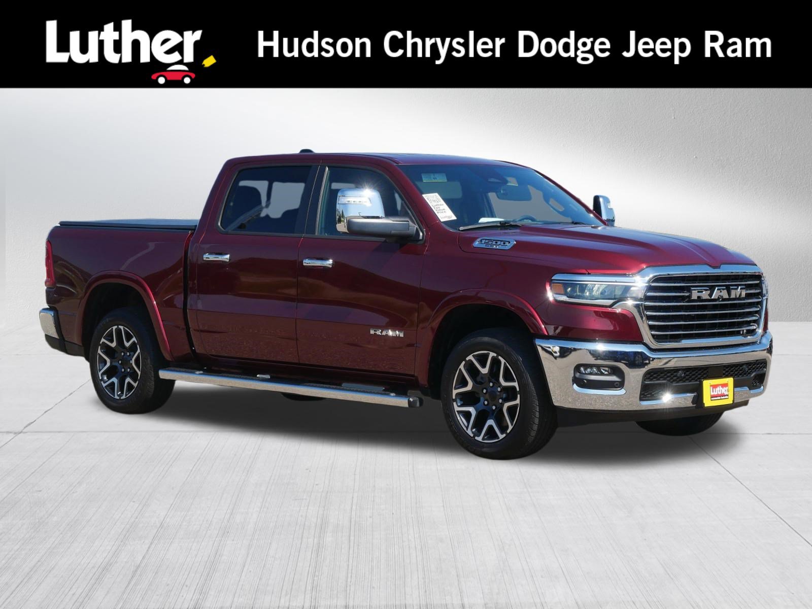 Used 2025 RAM 1500 Laramie w/ Advanced Safety Group II AWD/4WD image 1