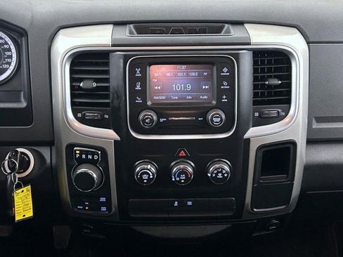 Used 2017 RAM 1500 Classic SLT image 12