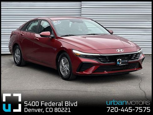 Used 2024 Hyundai Elantra SE FWD image 1