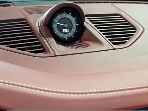 Certified 2026 Porsche 911 Targa 4S AWD/4WD image 38