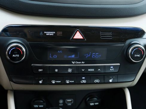 Used 2018 Hyundai Tucson Value w/ Cargo Package image 33