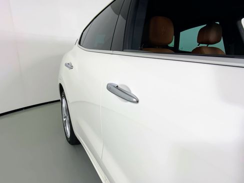 Certified 2022 Maserati Levante GT image 4