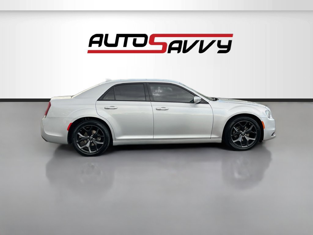 Used 2023 Chrysler 300 S RWD image 8