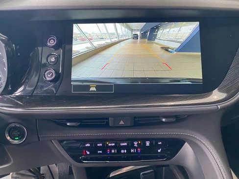 Certified 2023 Buick Envision Essence image 22