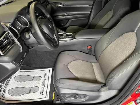 Used 2023 Toyota Camry LE image 20