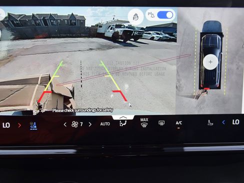 New 2025 Ford Expedition Platinum w/ Driver's Package image 13