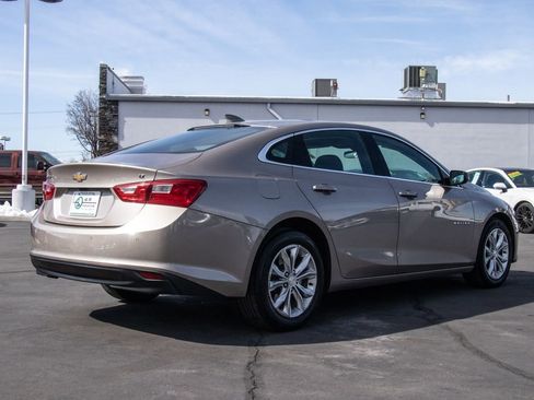 Used 2024 Chevrolet Malibu LT FWD image 7