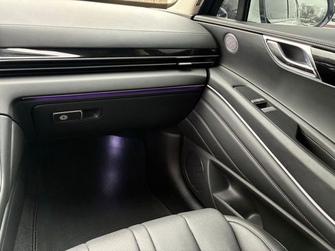 Used 2025 Genesis GV80 2.5T image 40