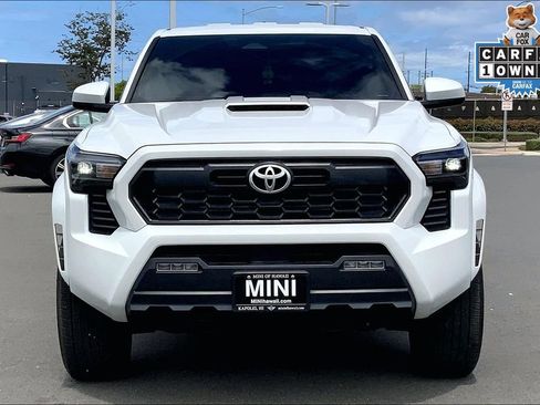 Used 2025 Toyota Tacoma TRD Sport RWD image 3