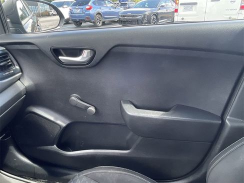 Used 2018 Kia Rio LX image 19