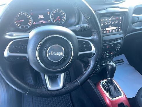 Used 2020 Jeep Renegade Trailhawk w/ Cold Weather Group image 13