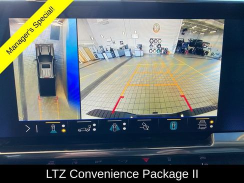 Used 2025 Chevrolet Silverado 2500 LTZ w/ LTZ Convenience Package AWD/4WD image 3