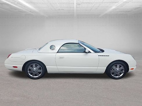 Used 2002 Ford Thunderbird RWD image 22